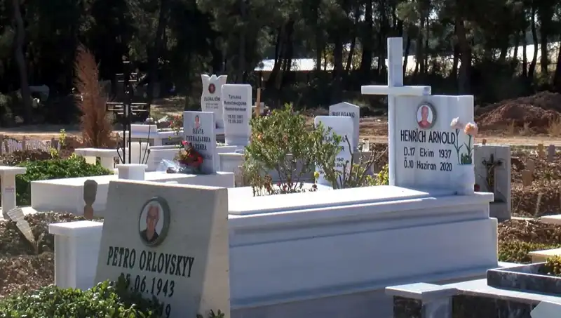 Antalya'da Yabancıların Aile Mezarlıklarıyla İlgisi Artıyor