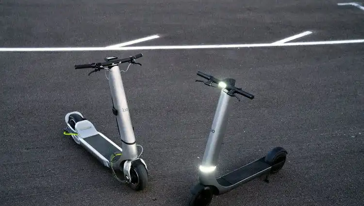 Elektrikli Scooter'da Devrim: Hız Rekortmeni, Trafiğe Çıkması Yasak!