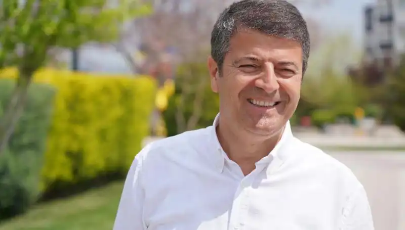 Abdurrahman Tutdere Kimdir? Adıyaman Belediye Başkanı'nın Hayatı ve Kariyeri