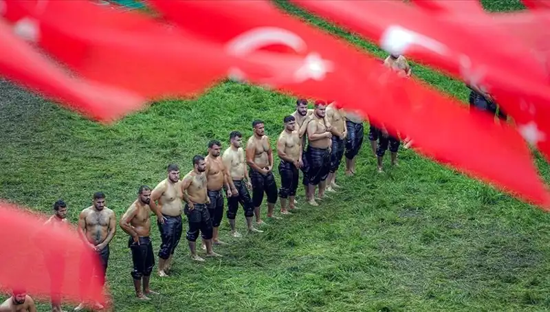 664. Tarihi Kırkpınar Yağlı Güreşleri'nde Şampiyonluk İçin 40 Başpehlivan Yarışacak!