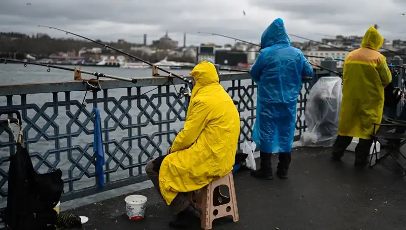 Meteorolojiden Kritik Uyarı: Poyraz Rüzgarı Üşütecek, Sağanak Yağışlara Dikkat!