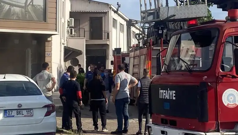 Mobilya Atölyesinde Çıkan Yangın, Korku Dolu Anlar Yaşattı!