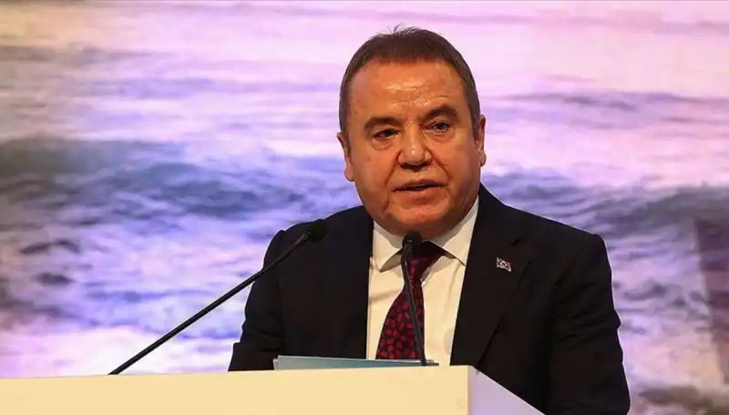 Muhittin Böcek'in Tutukluluğuna İtiraz Reddedildi: Gözler Başkanlık Seçiminde