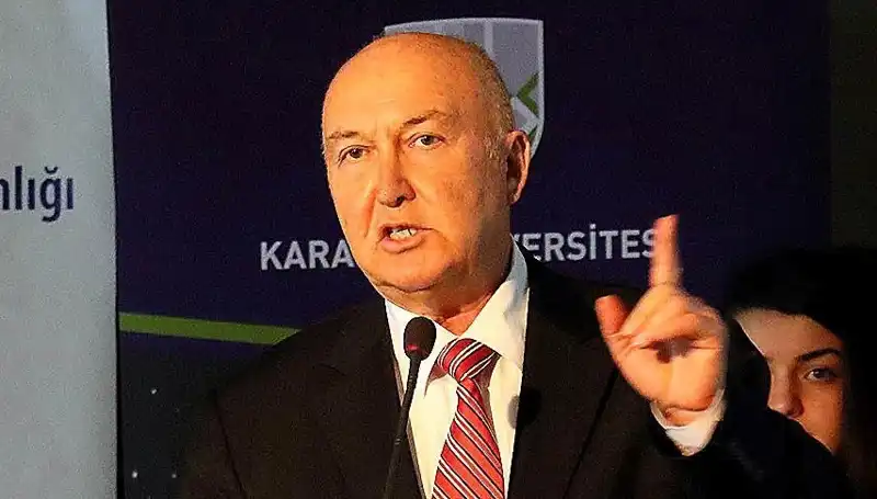 Türkiye'nin Tanınmış Jeologu Prof. Dr. Övgün Ahmet Ercan Beyin Kanaması Tehlikesi Geçirdi