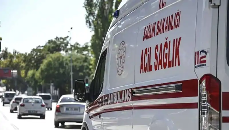 Apartmandaki Tuhaf Olay: Mangalda Pul Biber Yakan Mahsul, Dumanla Tahliye Edildi!