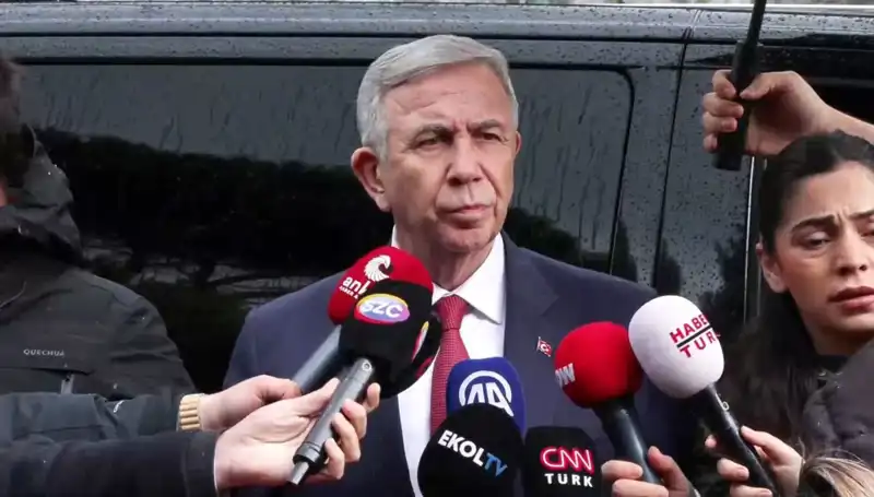 Mansur Yavaş, Dilek İmamoğlu’na Destek Ziyareti Gerçekleştirdi