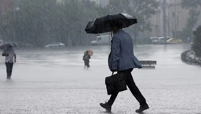 Meteoroloji'den Uyarı: Türkiye'yi Etkisi Altına Alacak Sağanak Yağışlar Geliyor