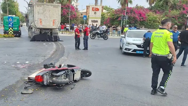 Mersin’de Trafik Kazası: Bir Kişi Hayatını Kaybetti, Bir Kişi Yaralandı