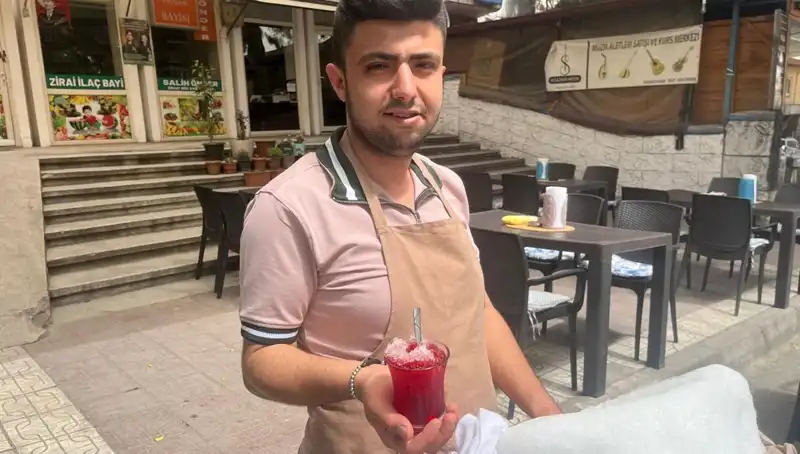 Dağların Zirvesindeki Kar, Yaz Sıcaklığında Serinletici Bir Hazineye Dönüşüyor