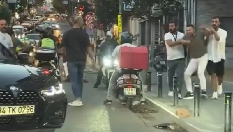 Nişantaşı’nda Yol Verme Kavgası: Kadına Sopa ile Saldırı İhbarı
