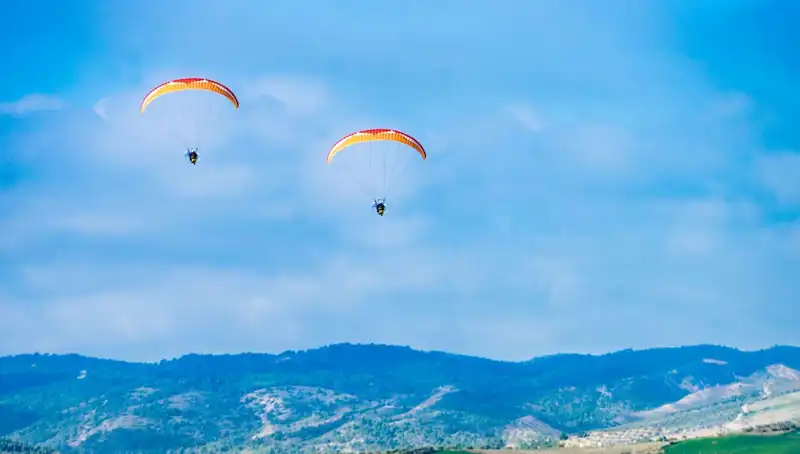ABD'de İki Polonya Askerinin Paraşüt Eğitimi Sırasında Trajik Ölümü