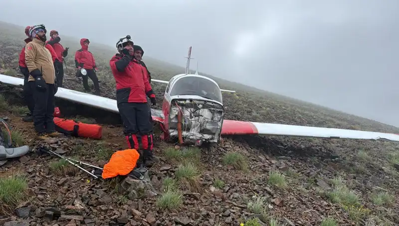 Türk Pilotun Uçak Kazasında Hayatını Kaybetmesi ve Kadın Yolcunun Kurtuluşu