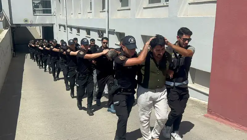 Adana'da Tarihi Eroin Operasyonu: 825 Kilo Uyuşturucu Ele Geçirildi