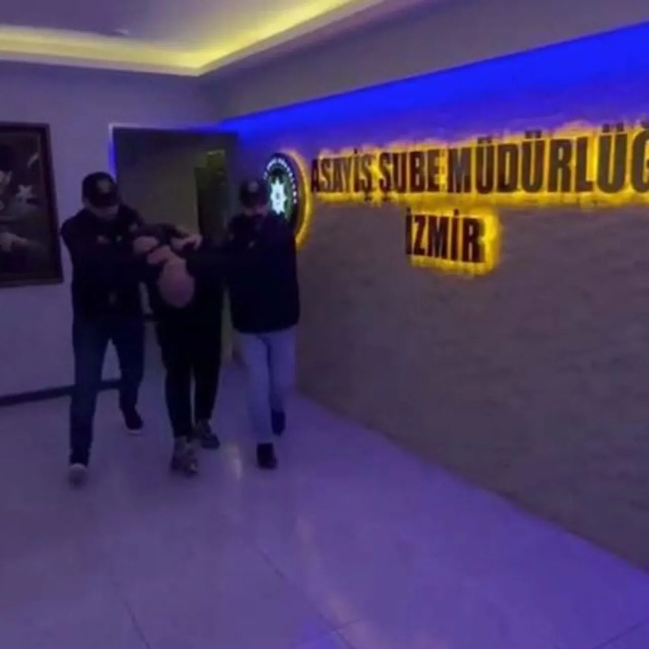 Kadın Cesediyle Polis Merkezine Gitti, Cinayet Suçlamasıyla Gözaltına Alındı