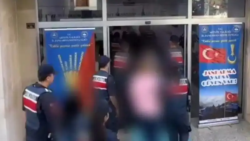30 İlde FETÖ Operasyonlarında 65 Kişi Tutuklandı: Detaylar Ortaya Çıktı
