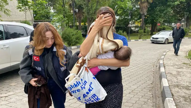 Evlerden Hırsızlık Yapan Kadın, Tesadüfen Yakalandı!