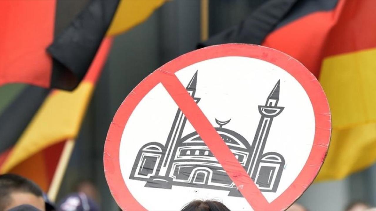Almanya'da Müslüman Karşıtı Irkçılığı Raporlama Merkezi Açılıyor