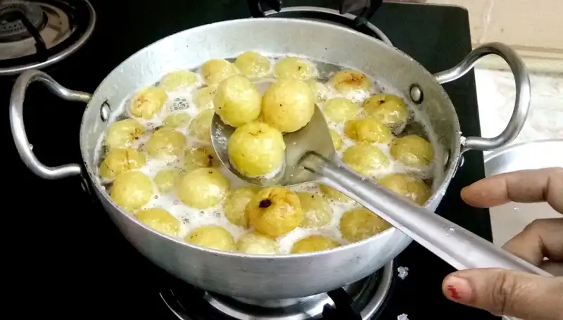 C Vitamini Sağlığınıza Işık Tutuyor: Aç Karnına Sadece 1 Bardak Yeter!
