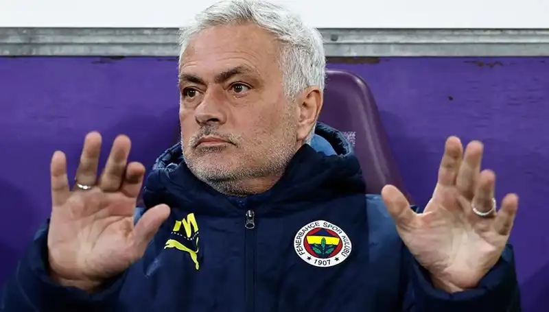 Mourinho’dan Şaşırtan Karar: Beşiktaş’a Gidmesi Beklenen Milli Yıldız Kalıyor!