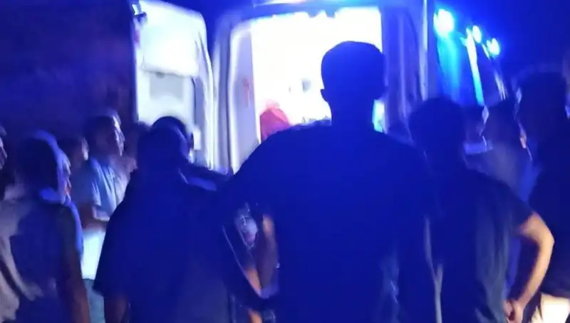 Uçuruma Yuvarlanan Araçta Sürücünün Durumu Endişe Verici