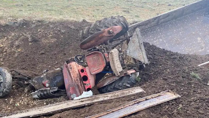 Kayseri'de Kontrolden Çıkan Traktör Şarampole Yuvarlandı: Can Kaybı Var mı?