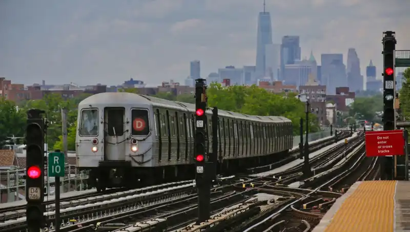 Metro Sörfü Hayatını Kaybettiren Korkunç Olay: 15 Yaşındaki Çocuk