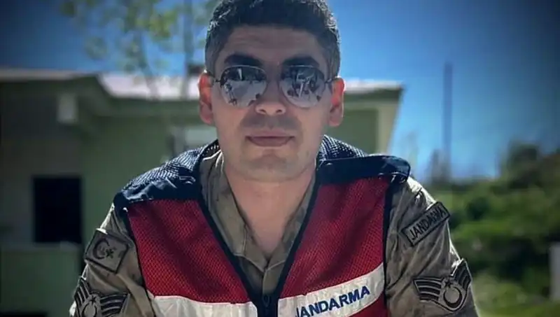 Kadir Astsubay'ın Halı Saha Maçının Ardında Gelen Acı Ayrılık