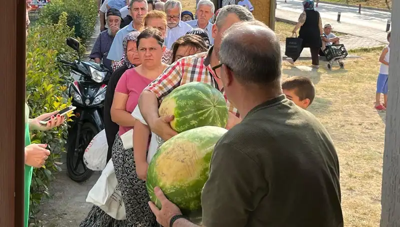 Hasat Sezonunda Tarlada Kalan Ürünler Nasıl Bedava Dağıtıldı?