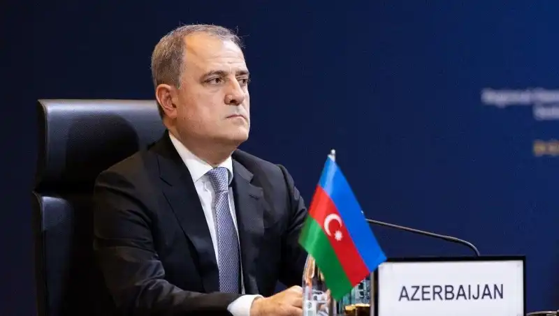 Azerbaycan ve Ermenistan, Barış İçin Tarihi Anlaşmayı İmzaladı