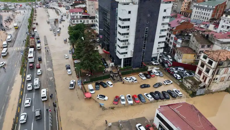 Trabzon'daki Sel Felaketi: Kayıp Kişinin Arama Çalışmaları Devam Ediyor