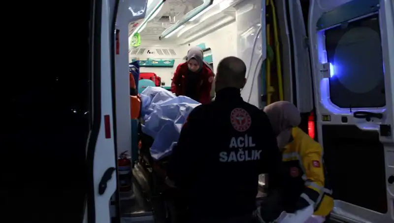 Küfürleşme Sonrası Sokağa Taşan Kavga, Kanlı Bitti!