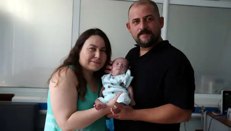Prematüre Bebek 800 Gram ile Hayata Tutunmayı Başardı