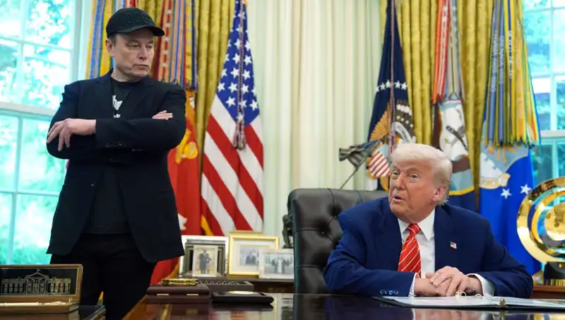 Trump’a Anket Darbesi: Cumhuriyetçi Seçmenler Musk’ın Partisine Mi Yöneliyor?