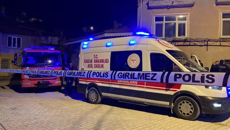 Yaşlı Adamın Evinin İçinde Yanmış Halde Bulunması Şok Etkisi Yarattı