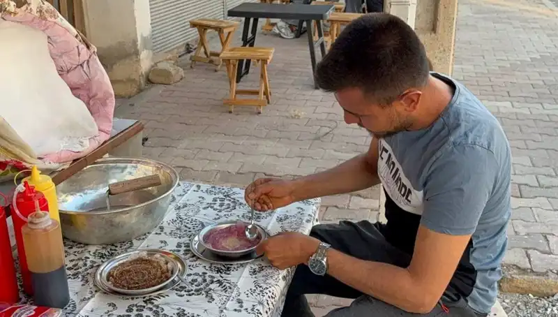 Toros Dağları'nın Zirvesinden Toplanan Nadir Lezzet: 50 TL'ye Satışta