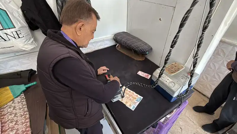 Ahmet Usta’nın Terzi Dünyasında Paraları Ütüleme Geleneği