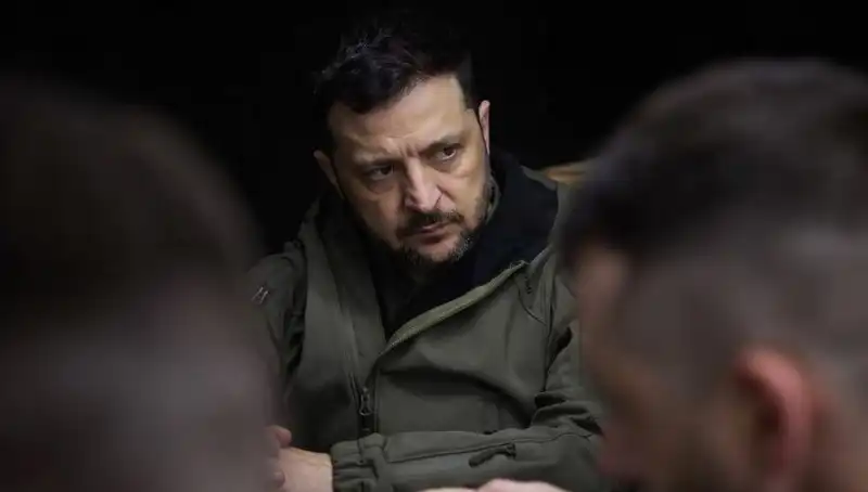 Zelenski: Rusya, Yasadışı Kuzey Kore Füze Teknolojileri ile Saldırıyor