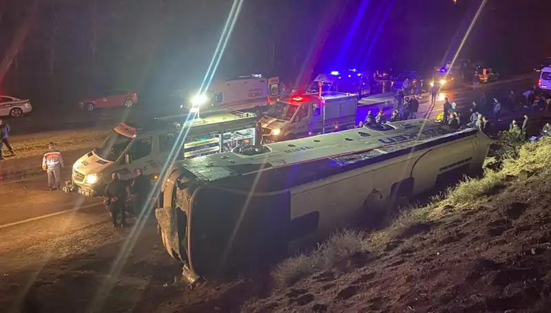 İşçi Servisi Kaza Yaptı: 23 Yaralı, Olayın Ardındaki Gerçekler Neler?