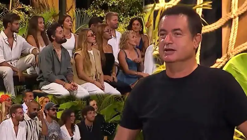 Survivor'da Birleşme Partisi: Şarkı Yarışmasıyla Ekranları Salladılar