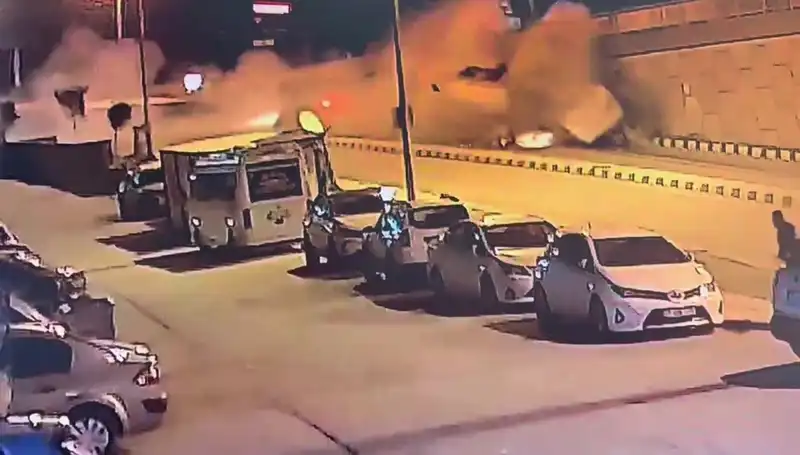 Freni Patlayan Arazöz Feci Kazaya Yol Açtı: Can Kaybı ve Yaralılar Var!