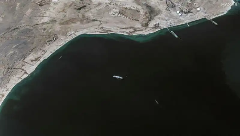 Yunan Gemisine Yapılan Saldırı: Mürettebat Hayatta Kalmayı Başardı!