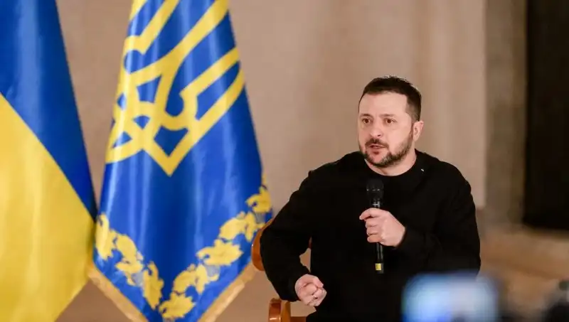 Zelenski, Kiev’i Bombalayan Moskova’ya Barış Mesajıyla Yanıt Verdi