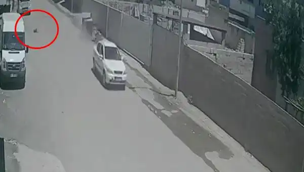 Otomobilin Çocuğa Çarpıp Kaçması, Şehirde Şok Etkisi Yarattı