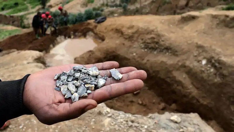 AB, Savaş Riski Nedeniyle Kritik Mineralleri Stoklamaya Başlıyor