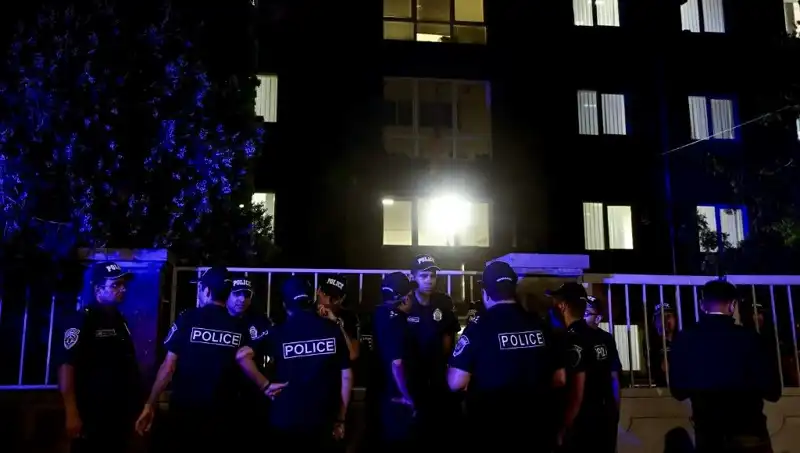 Ermenistan’da 7 Muhalif Gözaltına Alındı: Terör Suçlaması ve Siyasi Şok
