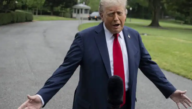 Trump'ın Savaş Mesajı: Ülkelerin Mücadele Etmesi Gerekiyor mu?