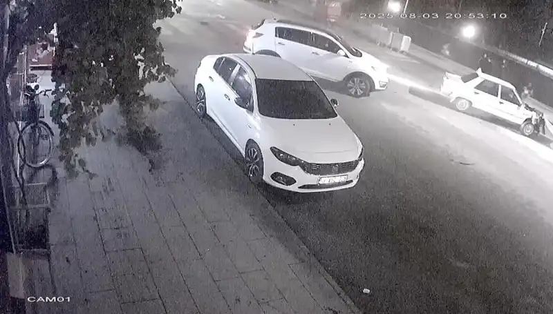 Yayalara Yol Vermek İsterken Aracın Altında Kaldı: Bir Kaza Hikayesi