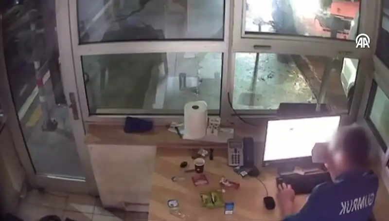 Kapıkule Sınır Kapısı’nda Rüşvet Skandalı: 23 Gümrük Memuru Tutuklandı