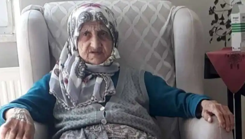 Otomobil Kazası: Yaşlı Kadın Hayatını Kaybetti, Şehir Sarsıldı