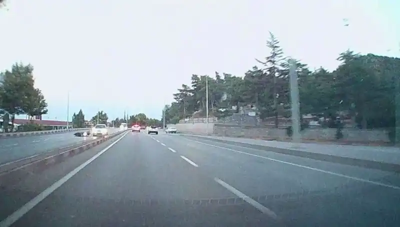 Motosiklet ile otomobilin çarpışması: Trafik kazası sonucu 1 yaralı!